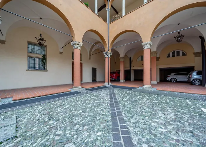 Luxury Flat And Free Parking Апартаменты Болонья