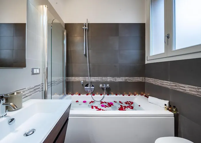 Апартаменты Luxury Flat And Free Parking *